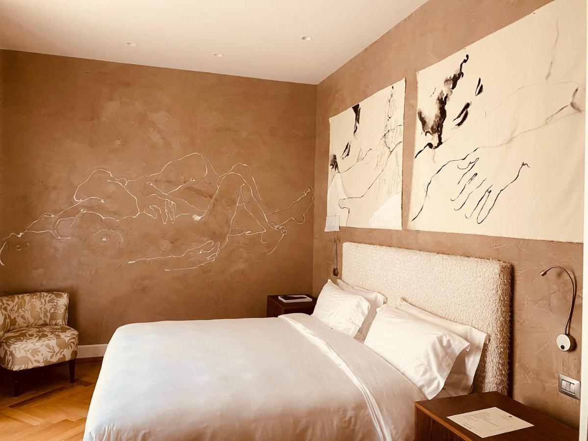 Courtyard Suite