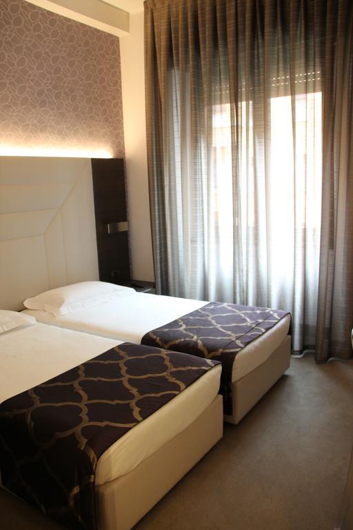 Superior Double or Twin Room,145962893:JPEG
