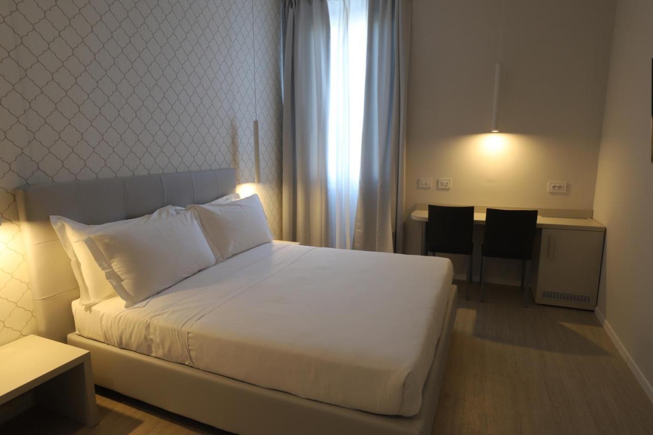 Double Room,1206578878:JPEG