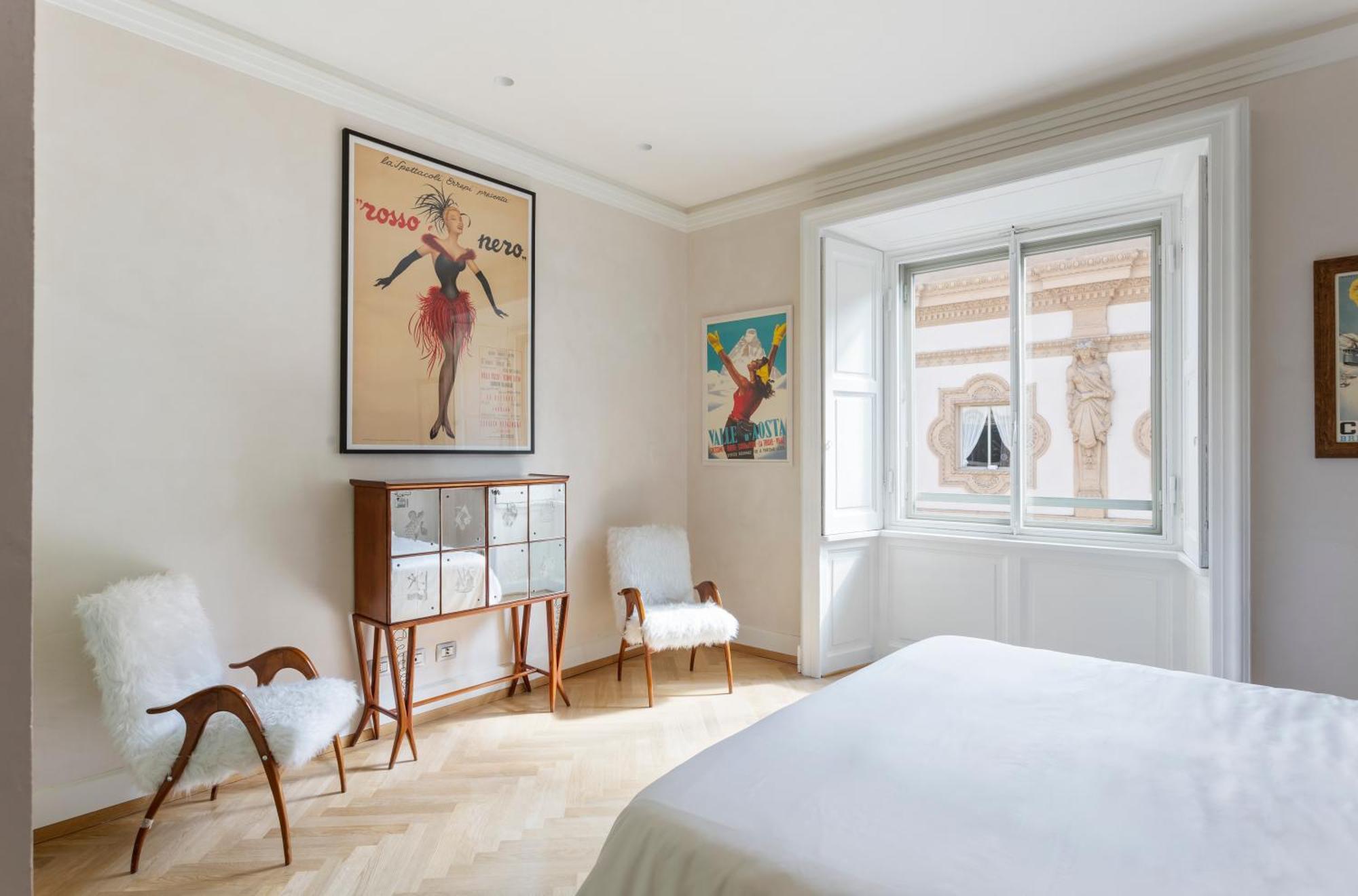 Deluxe Room Gallery View