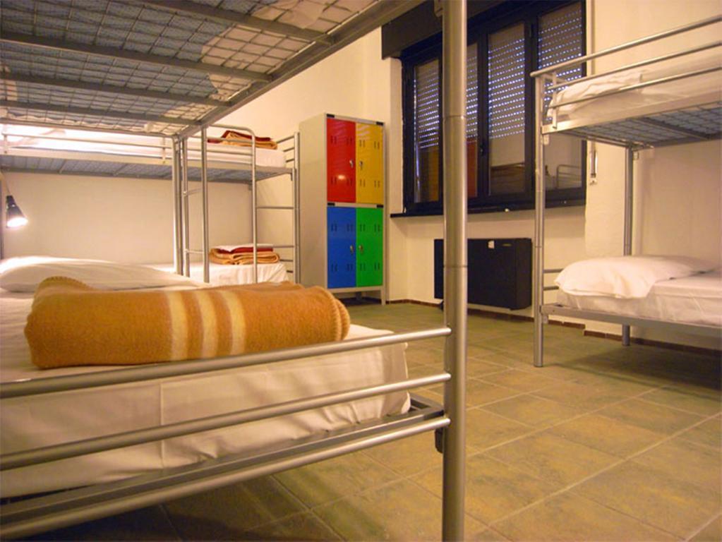 Bed 10-Bed Mixed Dormitory Room