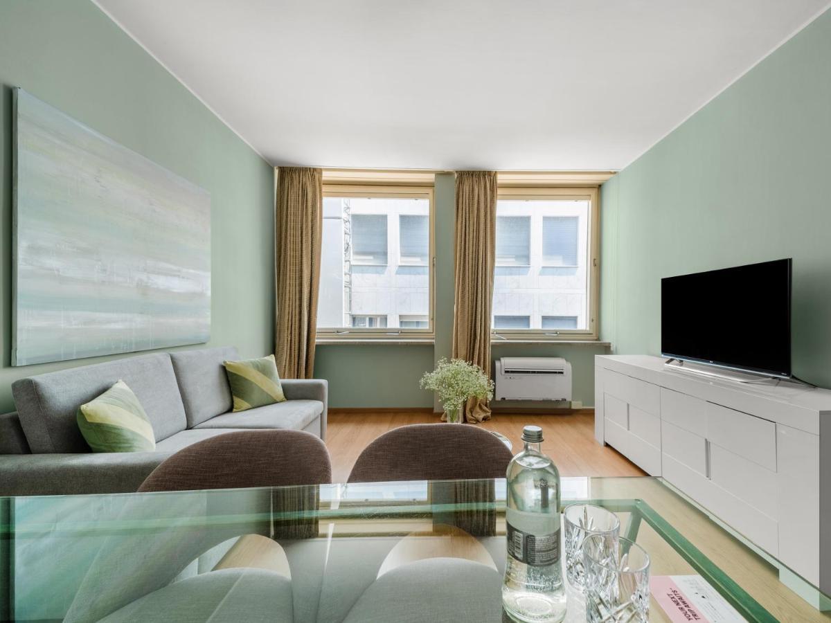 Large 1 Bedroom Apartment Sofa Bed