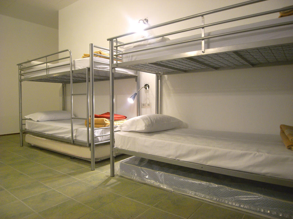 Bed 6-Bed Mixed Dormitory Room