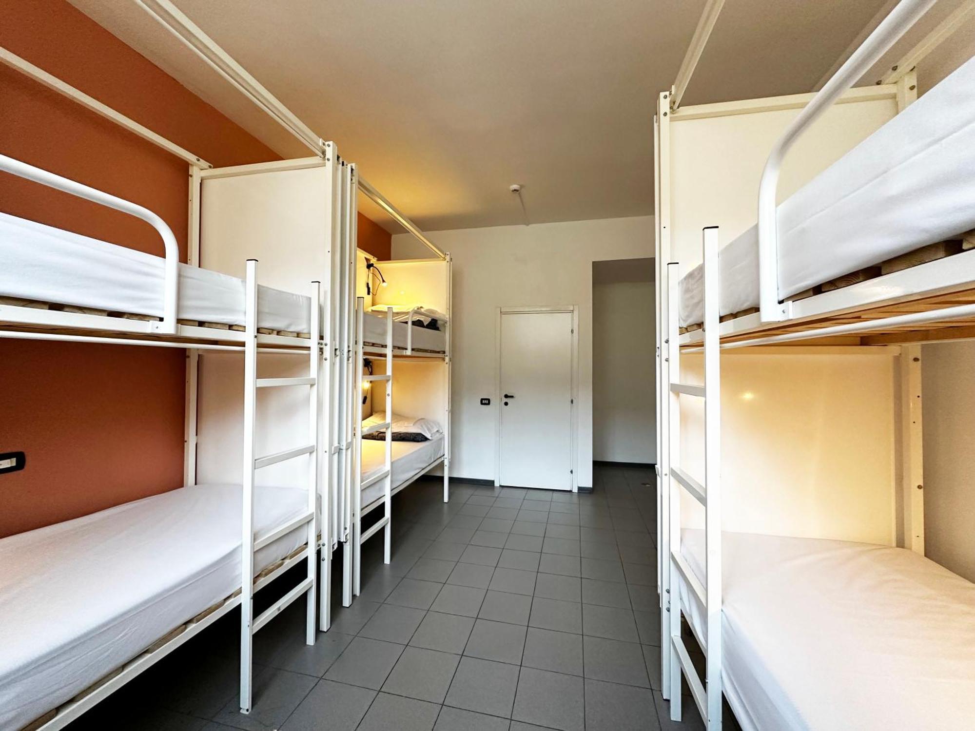 Posto Letto in Dormitorio Femminile per 4 Persone