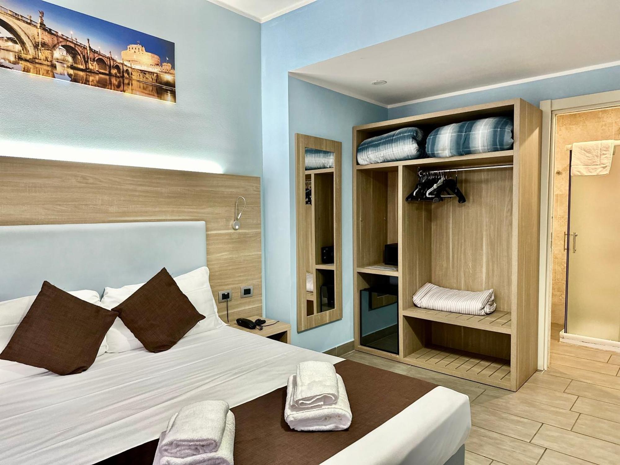 Comfort Triple Room