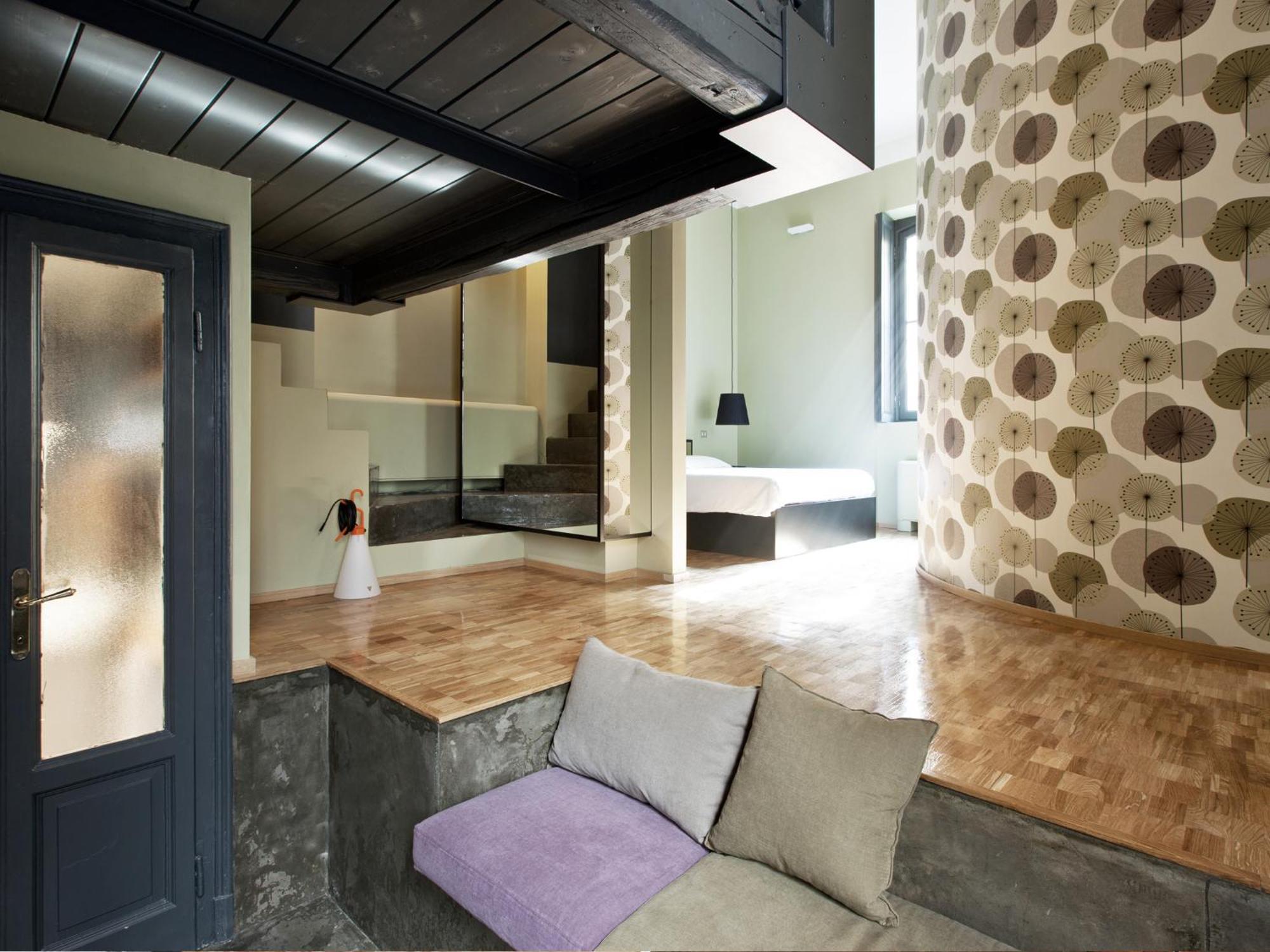 One-Bedroom Apartment Private Garden