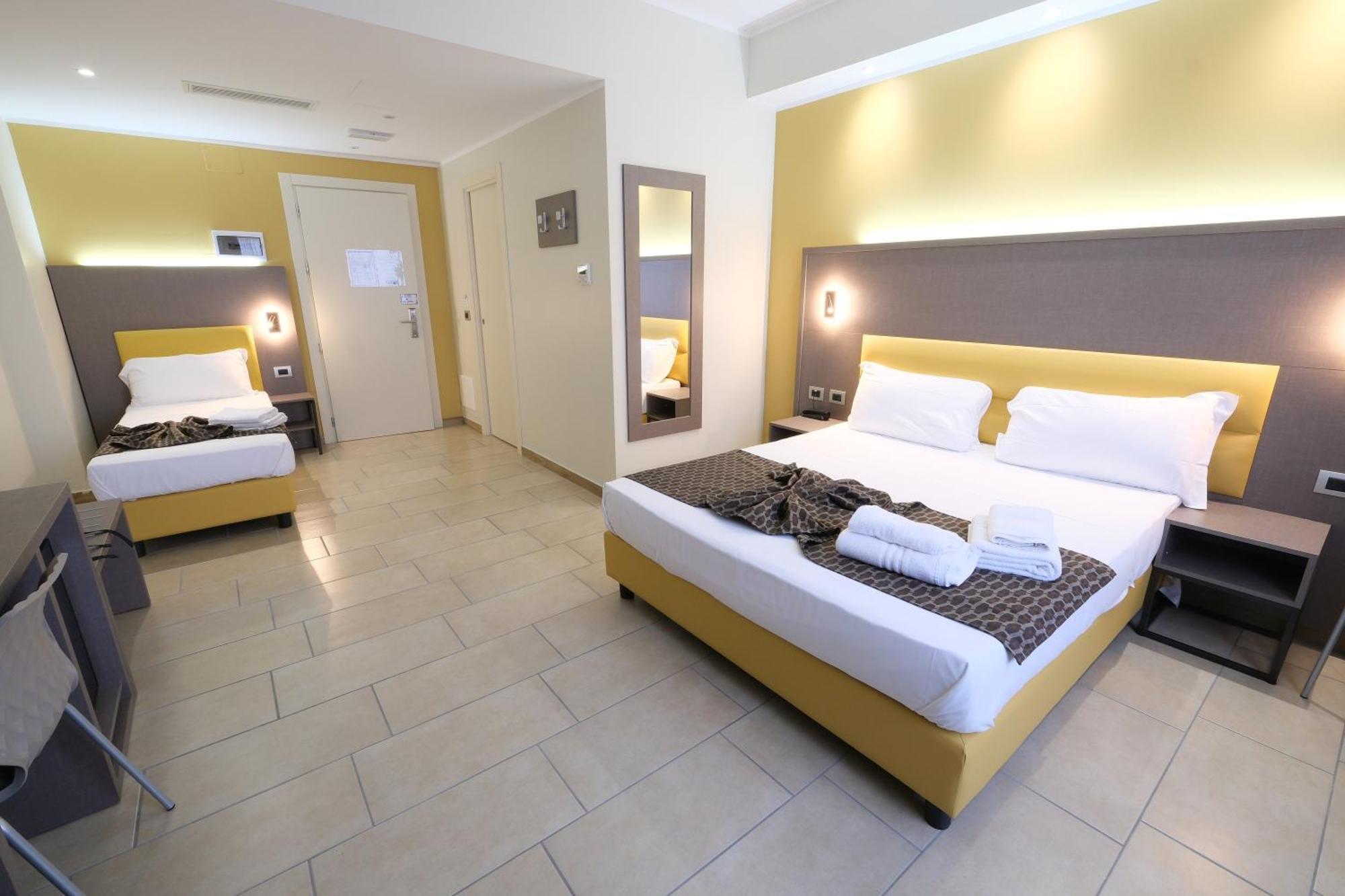 Comfort Triple Room