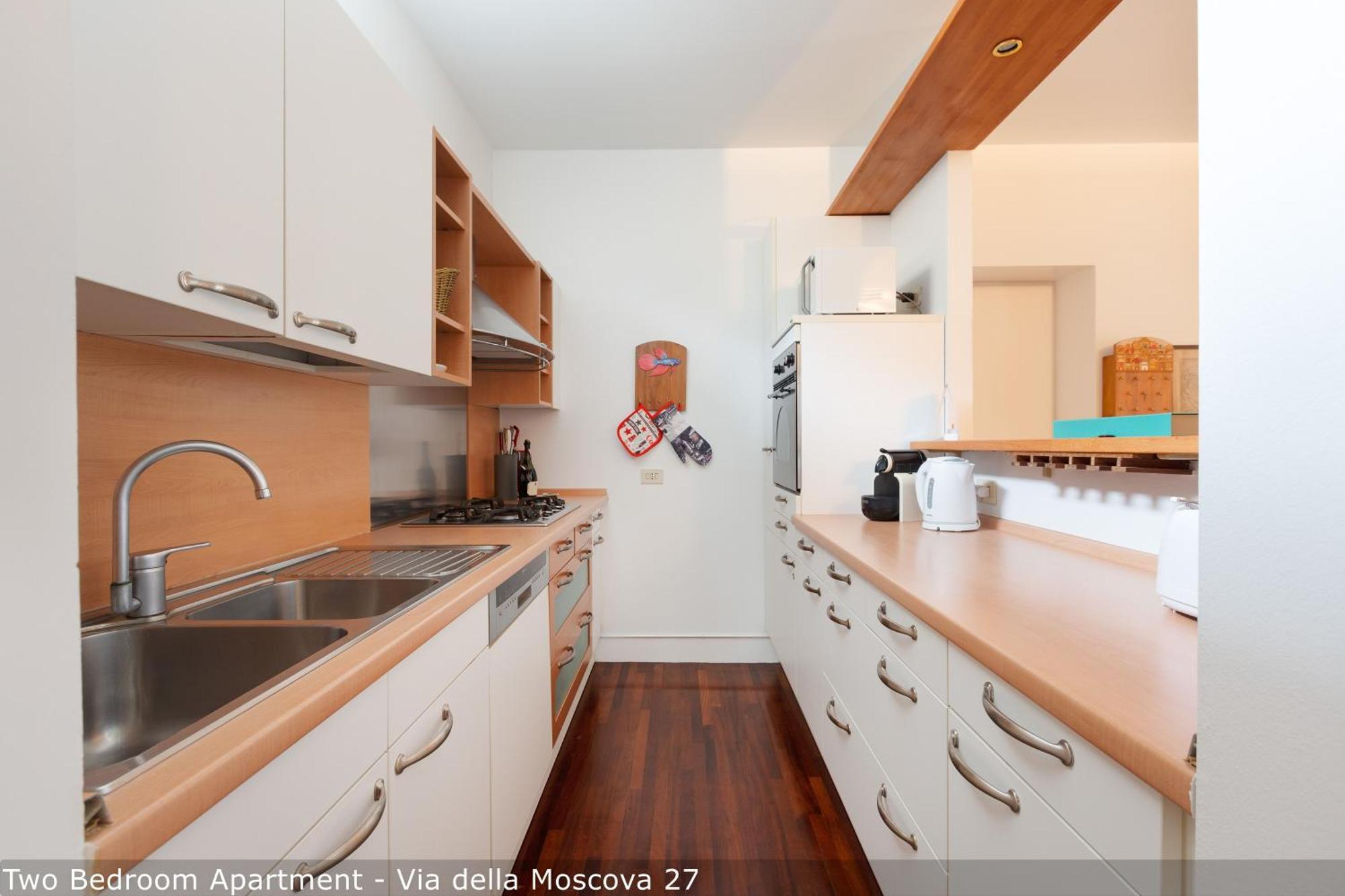 Two-Bedroom Apartment Via della Moscova 27