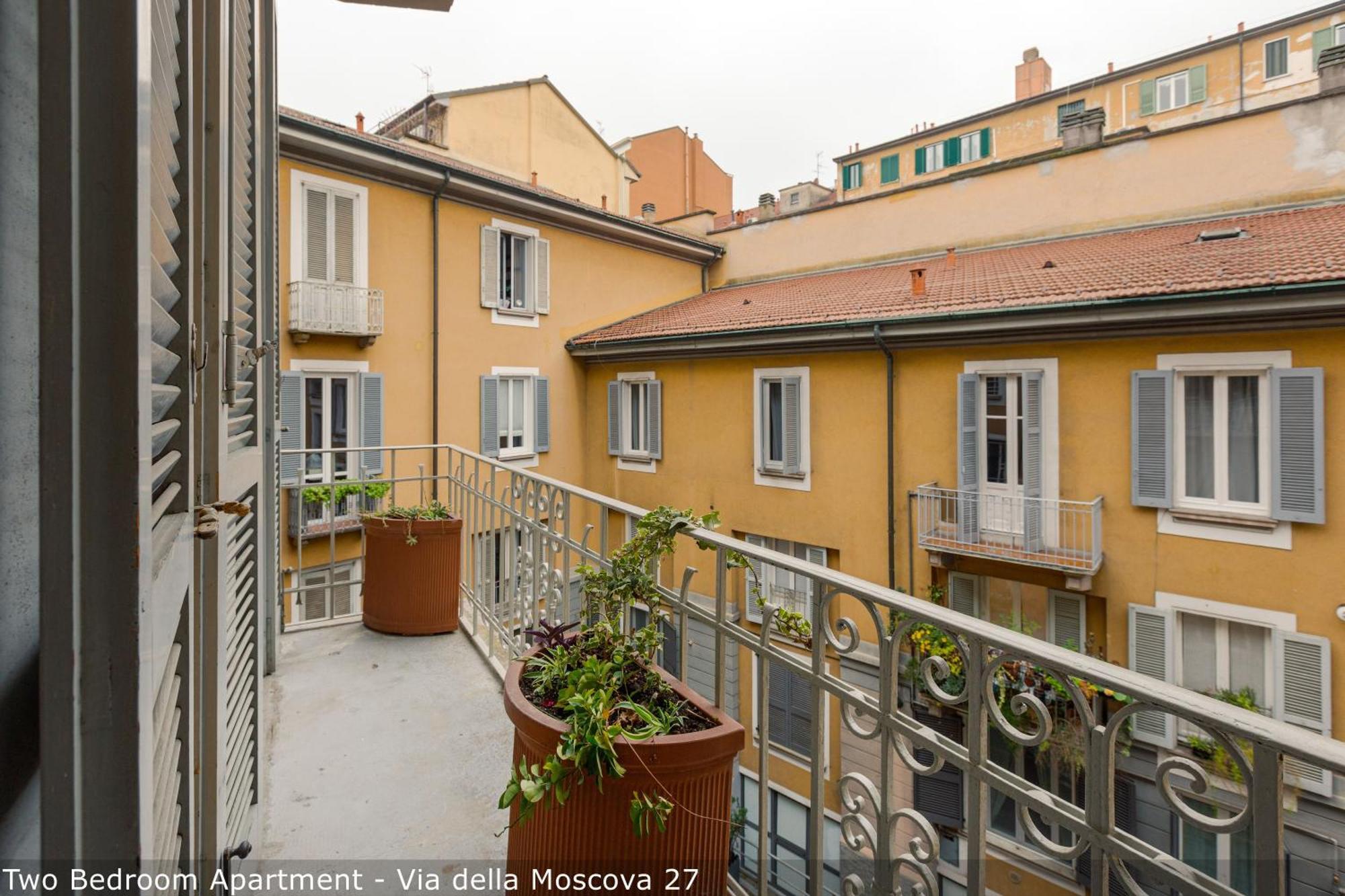 Two-Bedroom Apartment Via della Moscova 27