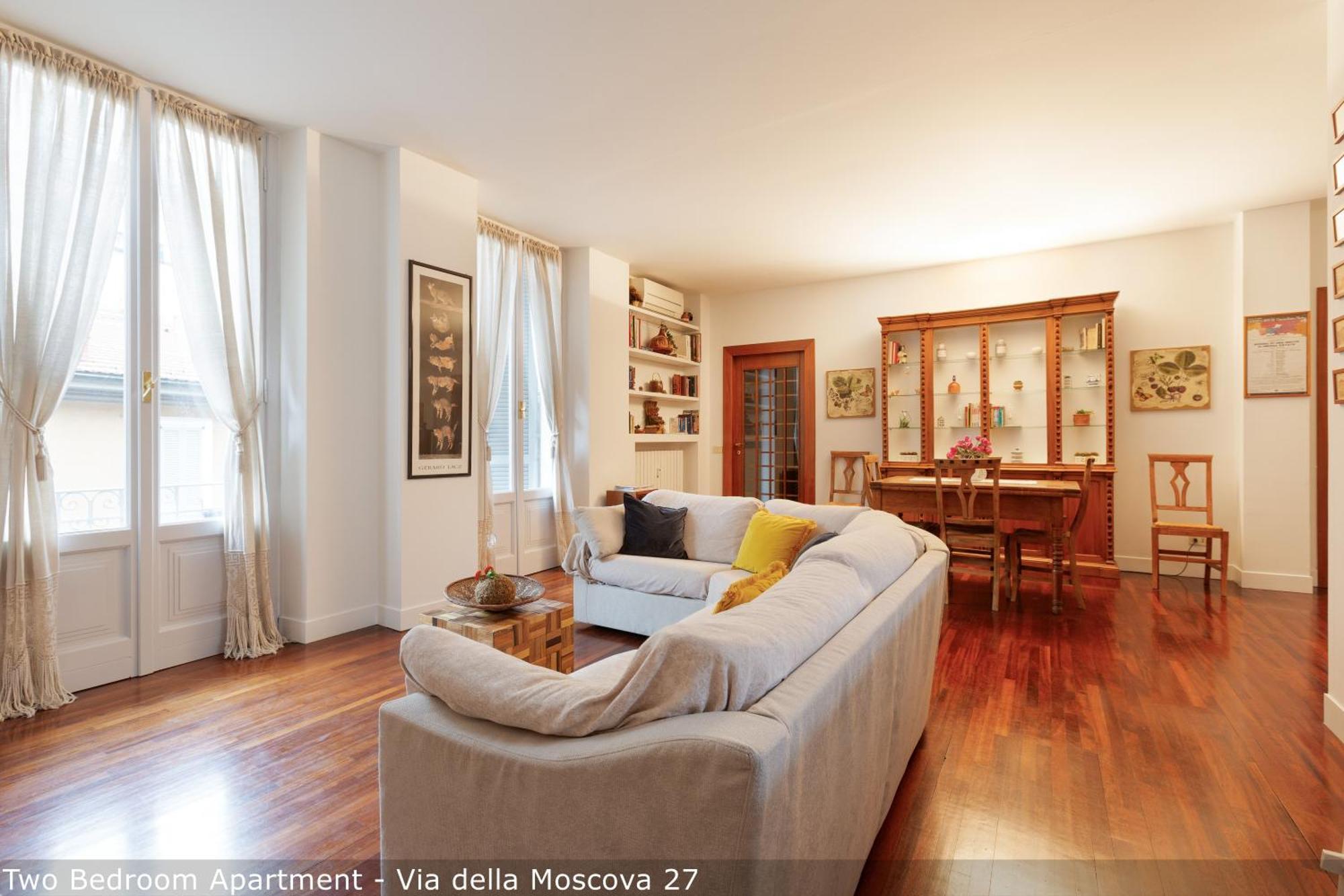 Two-Bedroom Apartment Via della Moscova 27