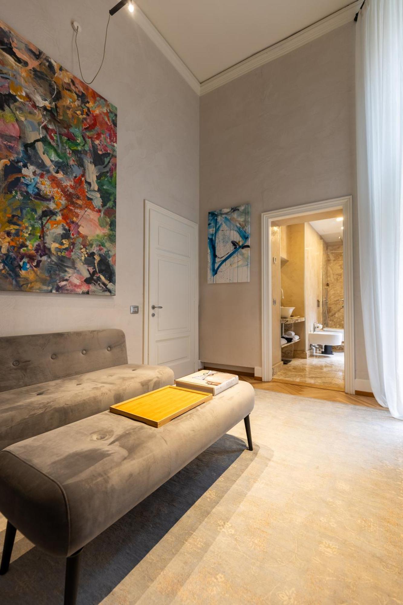 Courtyard Suite
