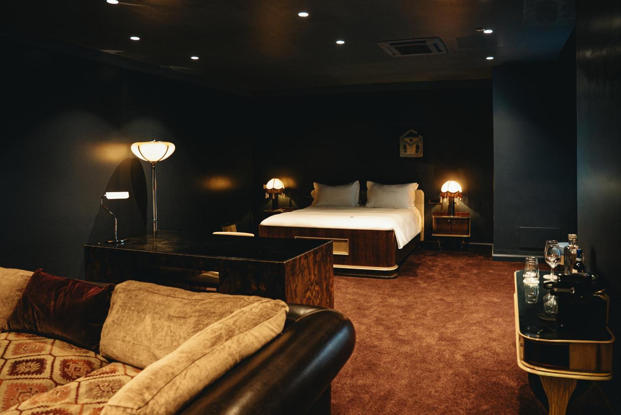 King Suite Balcony,1756526435:JPEG