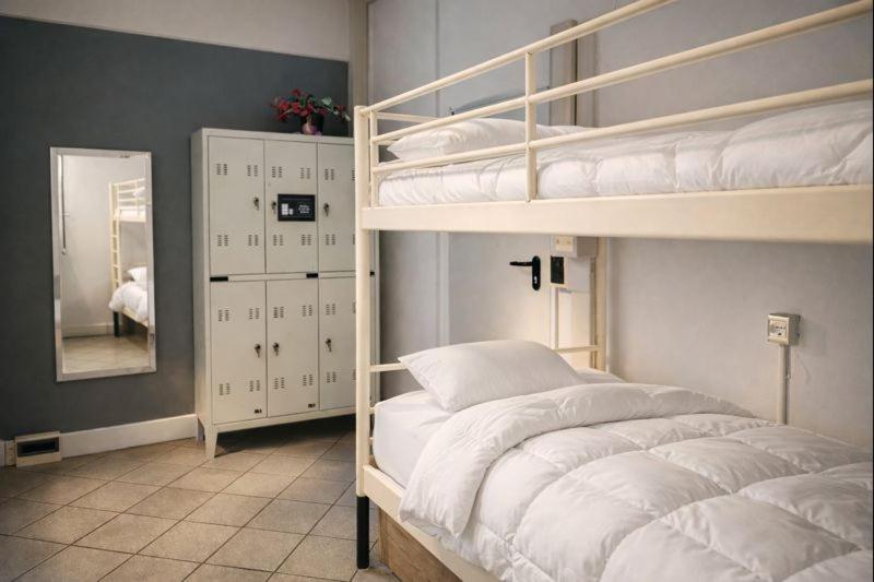 Bed 6-Bed Female Dormitory Room
