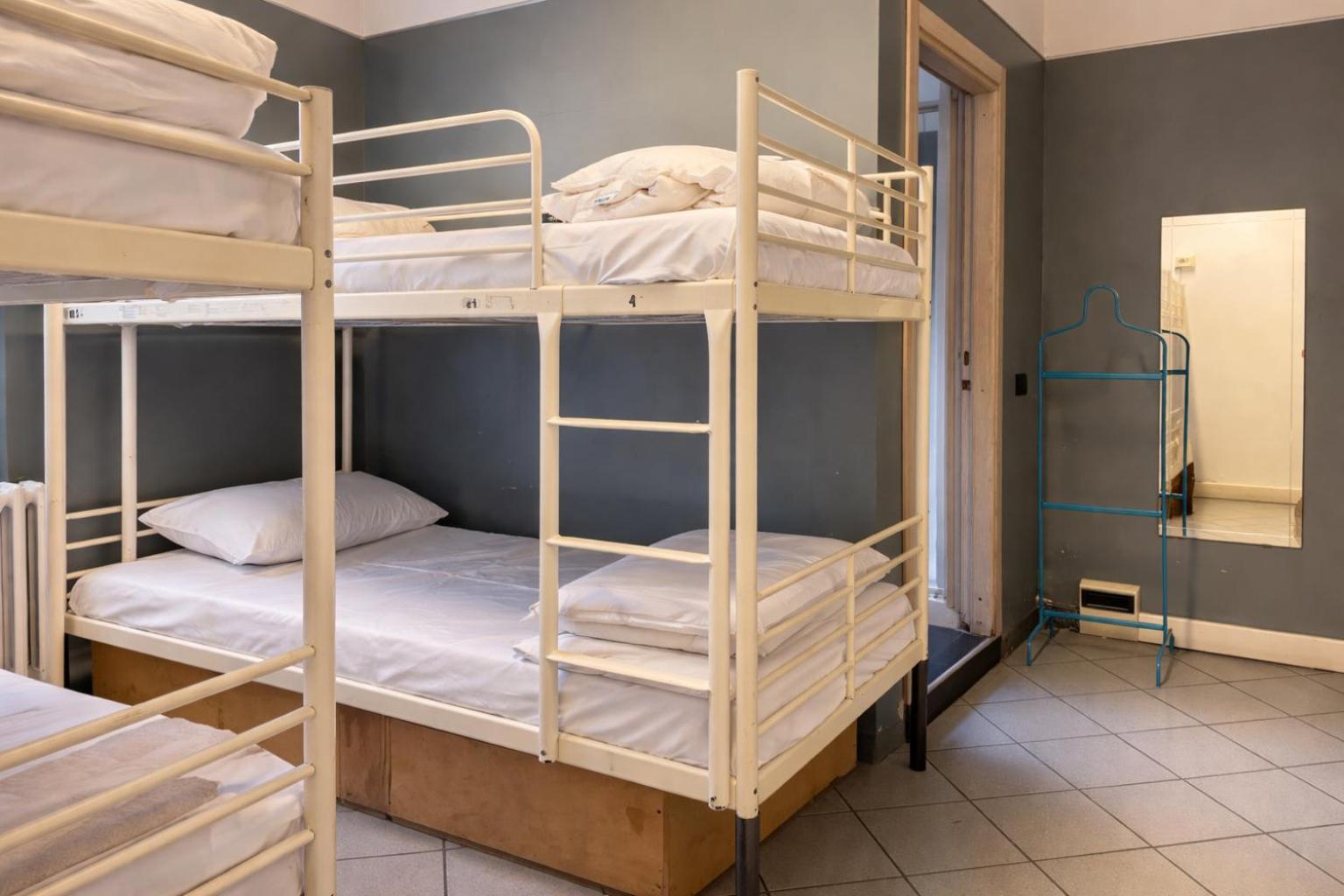 Bed 6-Bed Female Dormitory Room