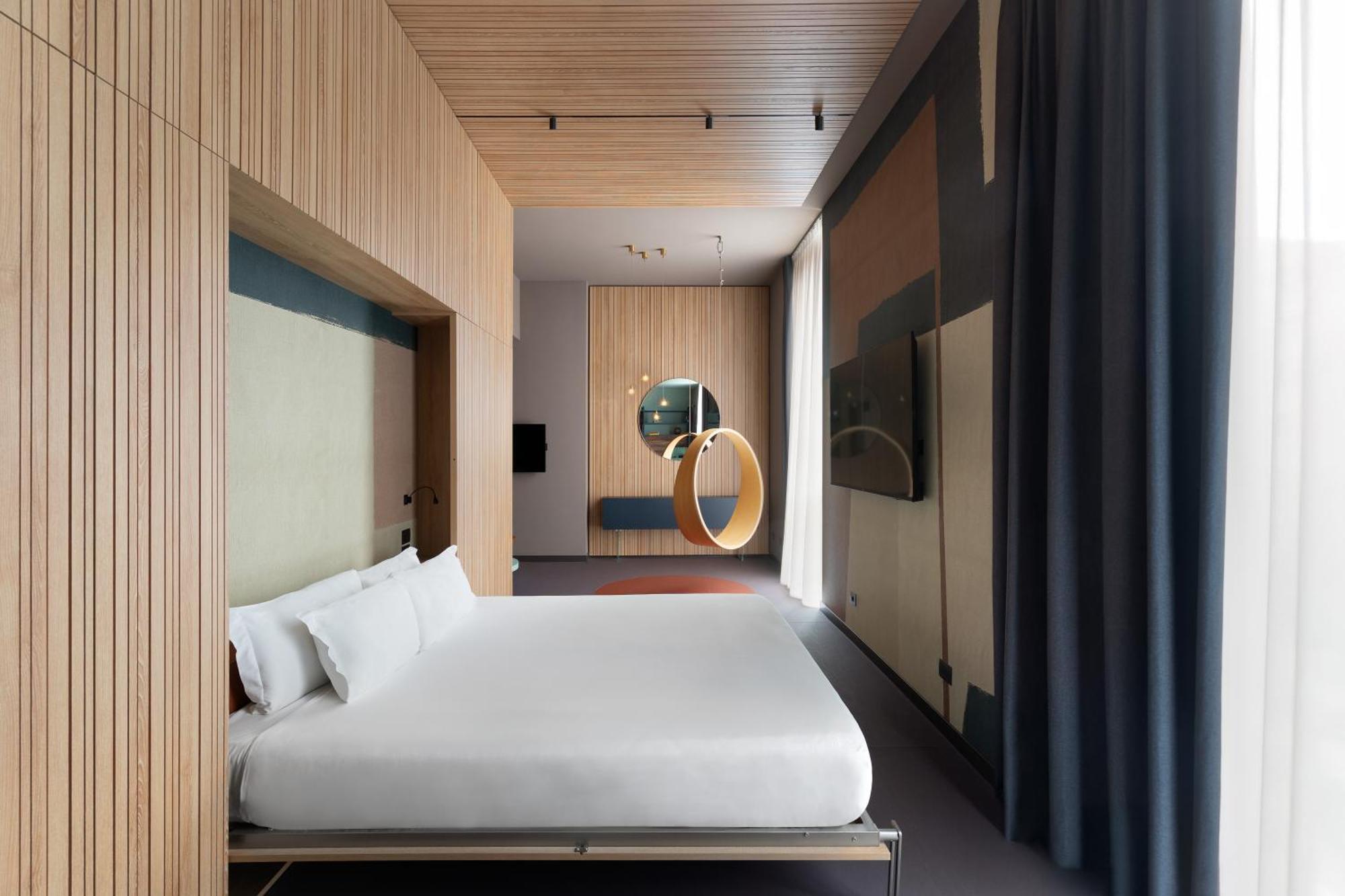 Hero Junior Suite