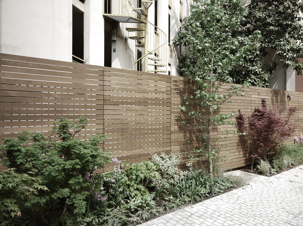 One-Bedroom Apartment Private Garden