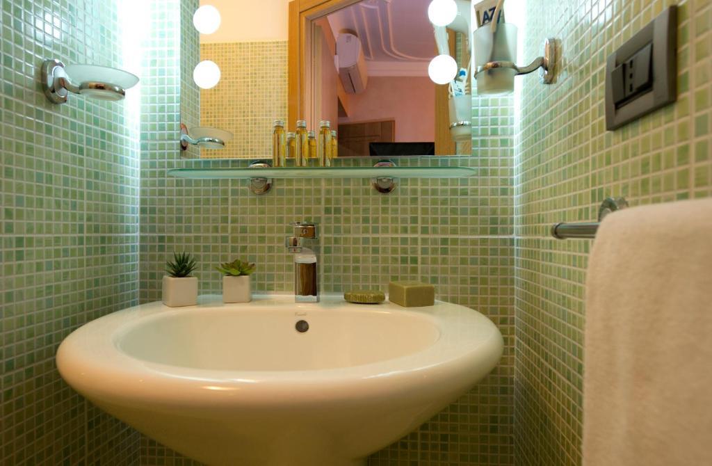 Camera Matrimoniale Piccola