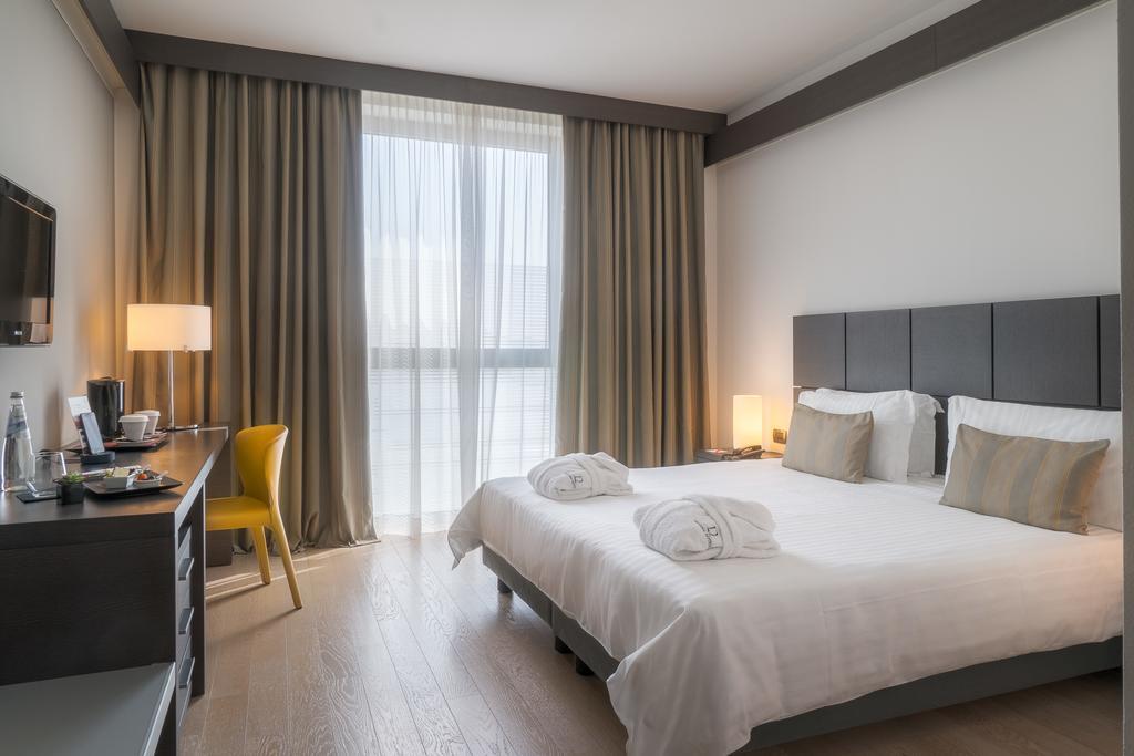Superior Double Room,1742639844:JPEG