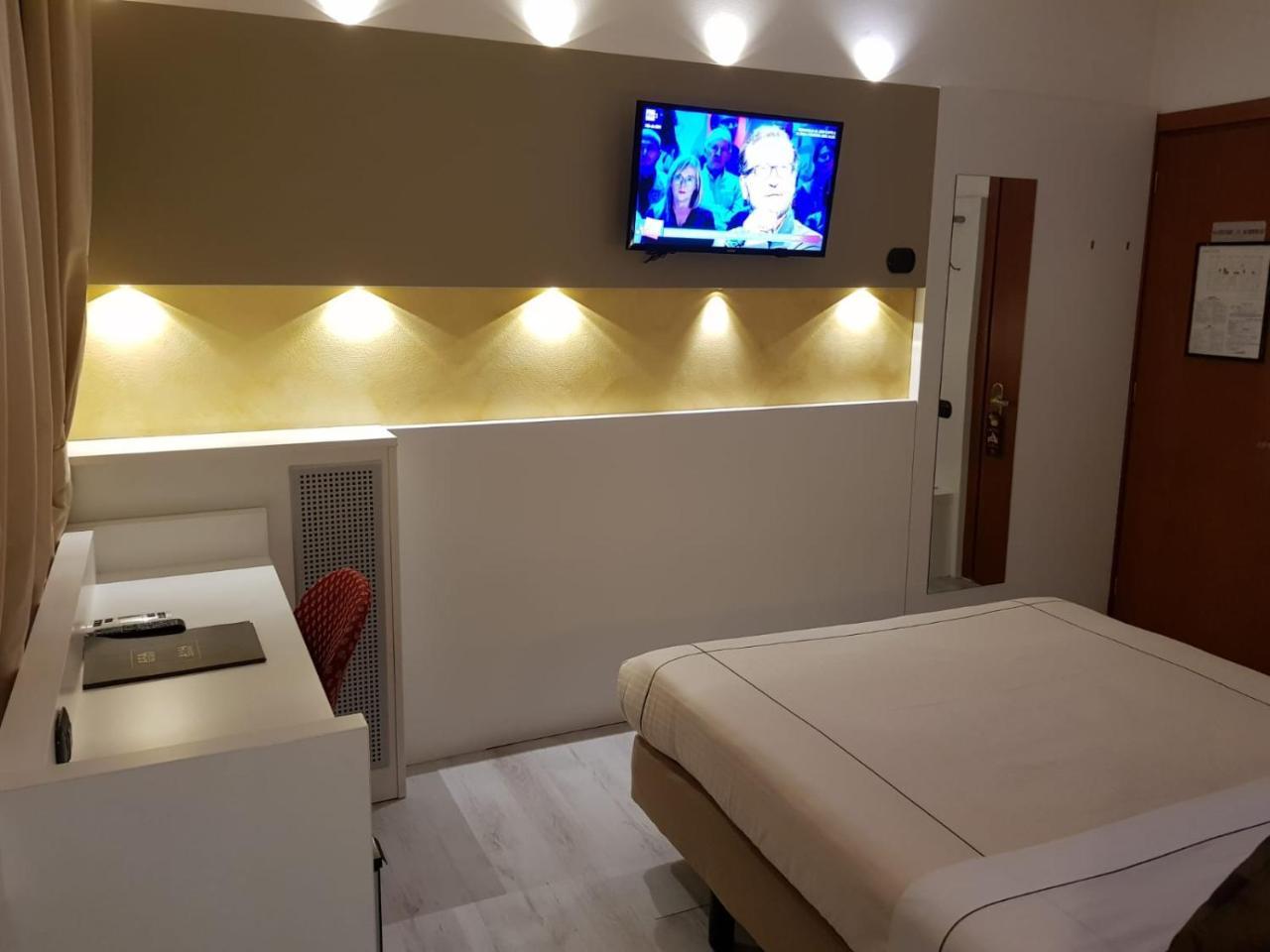 Economy Single Room