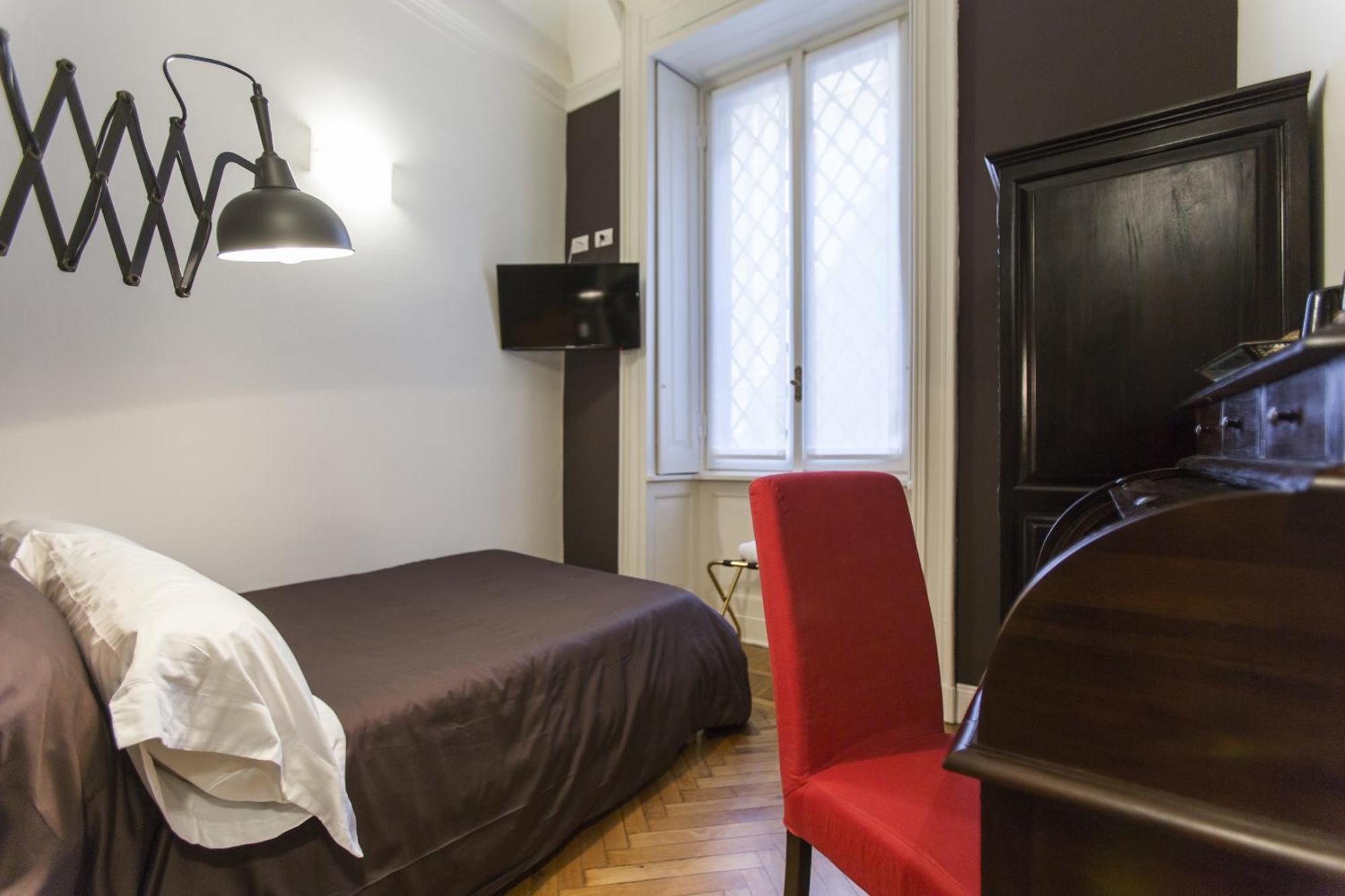 Single Room Private Bathroom