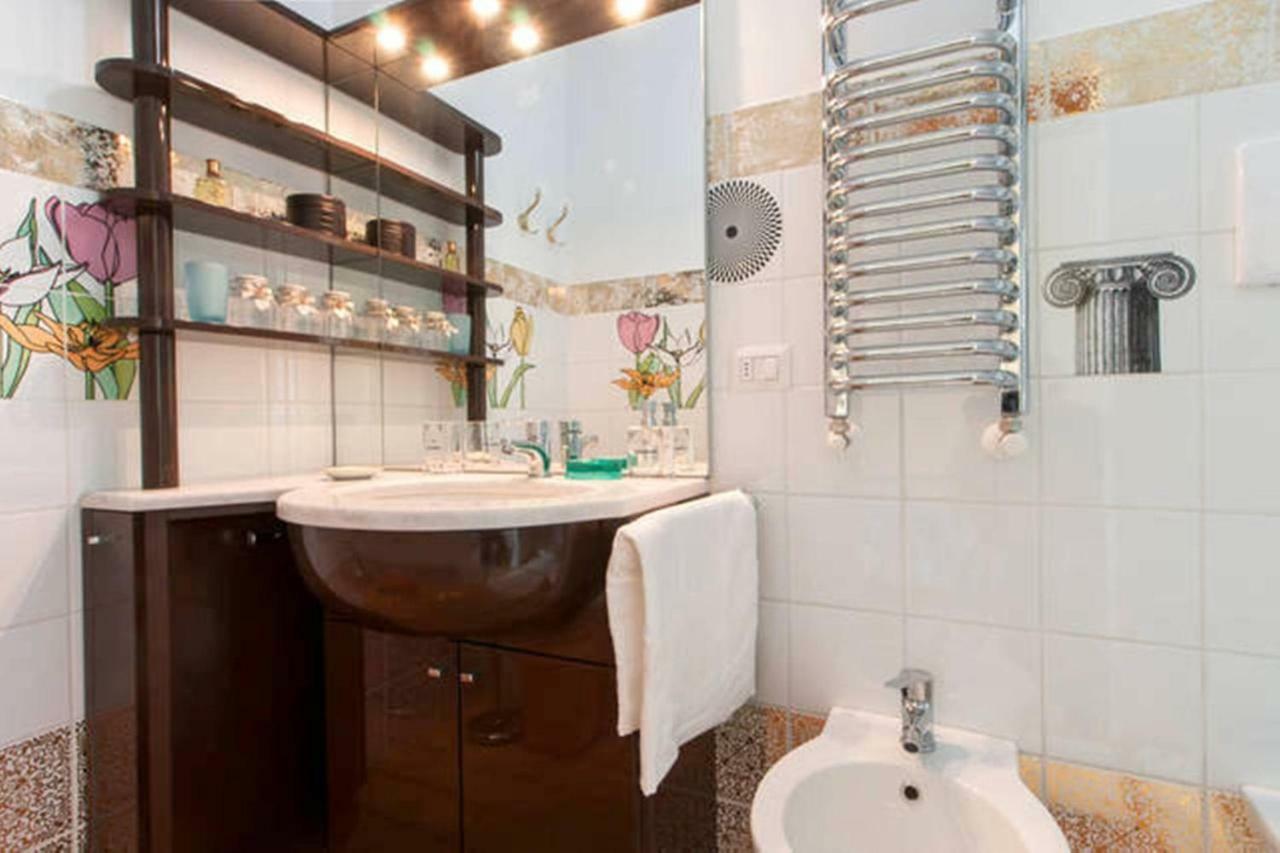 Single Room Private Bathroom