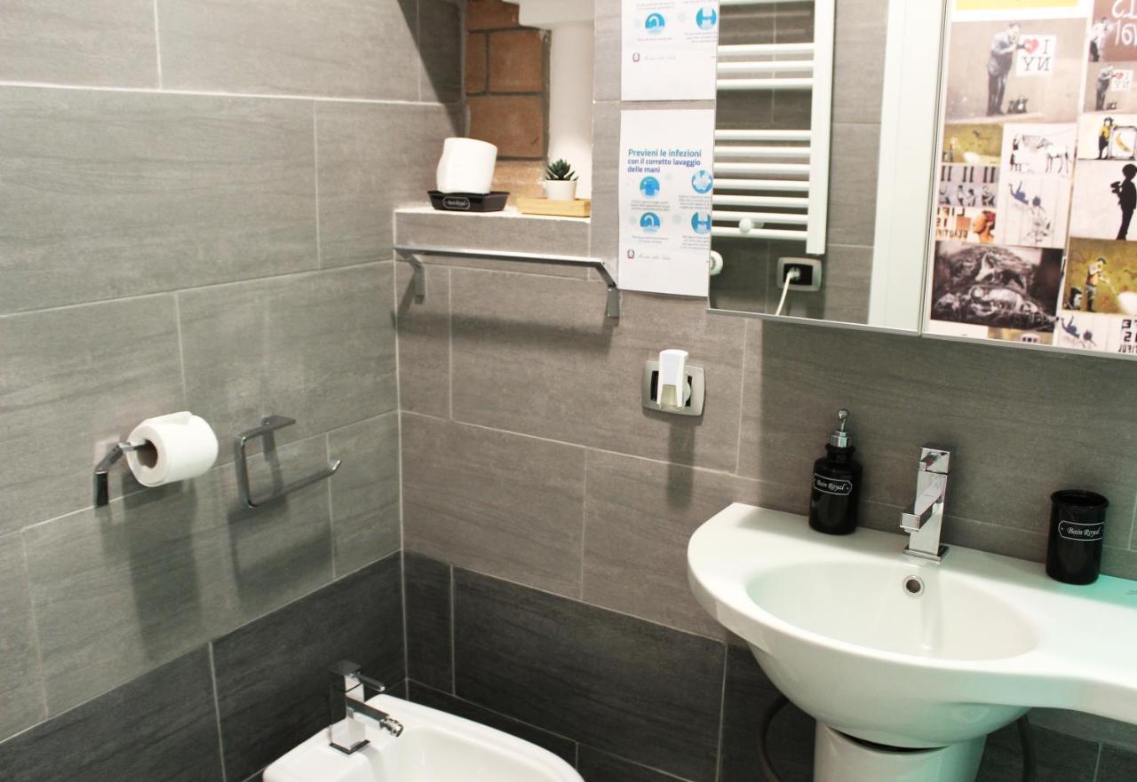 Camera Matrimoniale con Bagno Privato Esterno