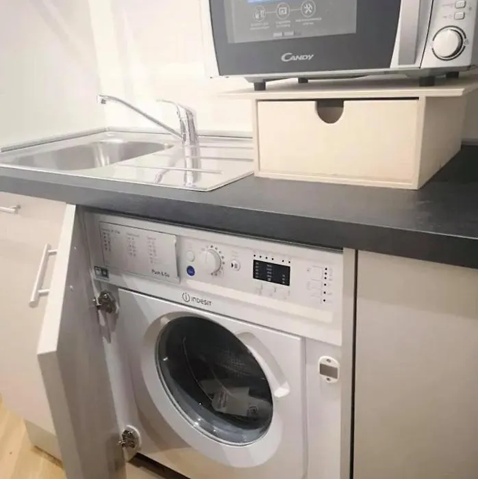 B&B APARTAMENTS Milano Bocconi-1