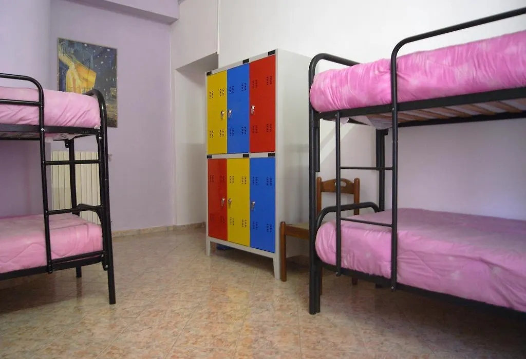Hostel California-1