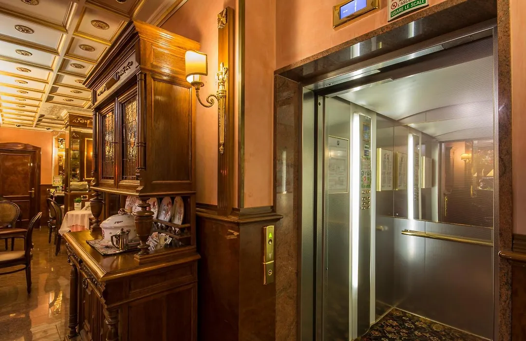Hotel Vittoria-1