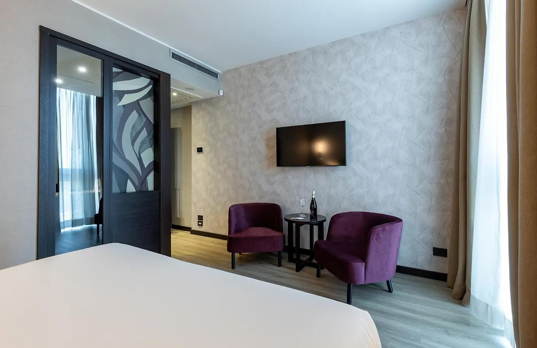 H2C Hotel Milanofiori-1