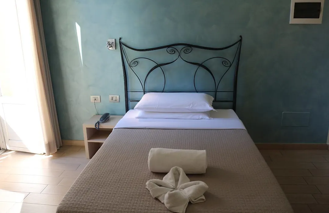 Hotel La Madonnina-1