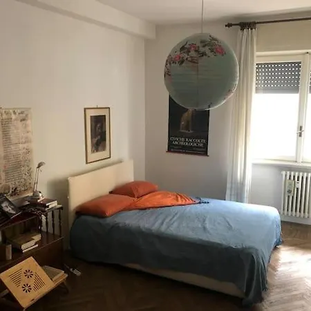 camera in via Tolstoi-2