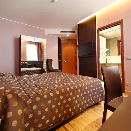 Hotel Terminal-2