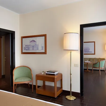 Starhotels Business Palace-3