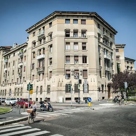 Guesthouse Foresteria Margherita Milano-3