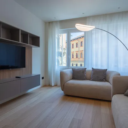 Sant'Ambrogio Apartments, Reception H24-3