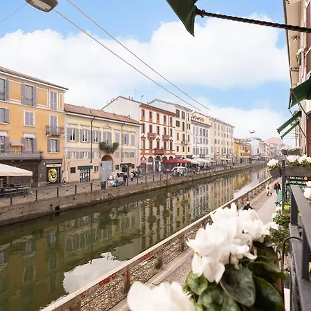 Alzaia Naviglio Grande-3