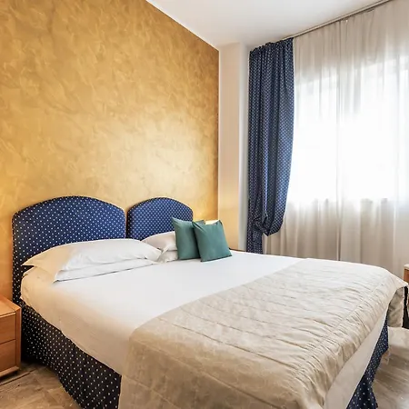 Hotel Ascot-3