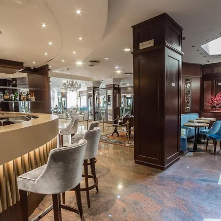 Hotel Mythos-2